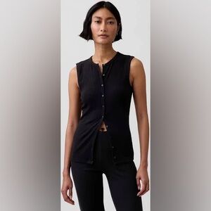 Gap Modern Wide Rib Button-Front Top - Black